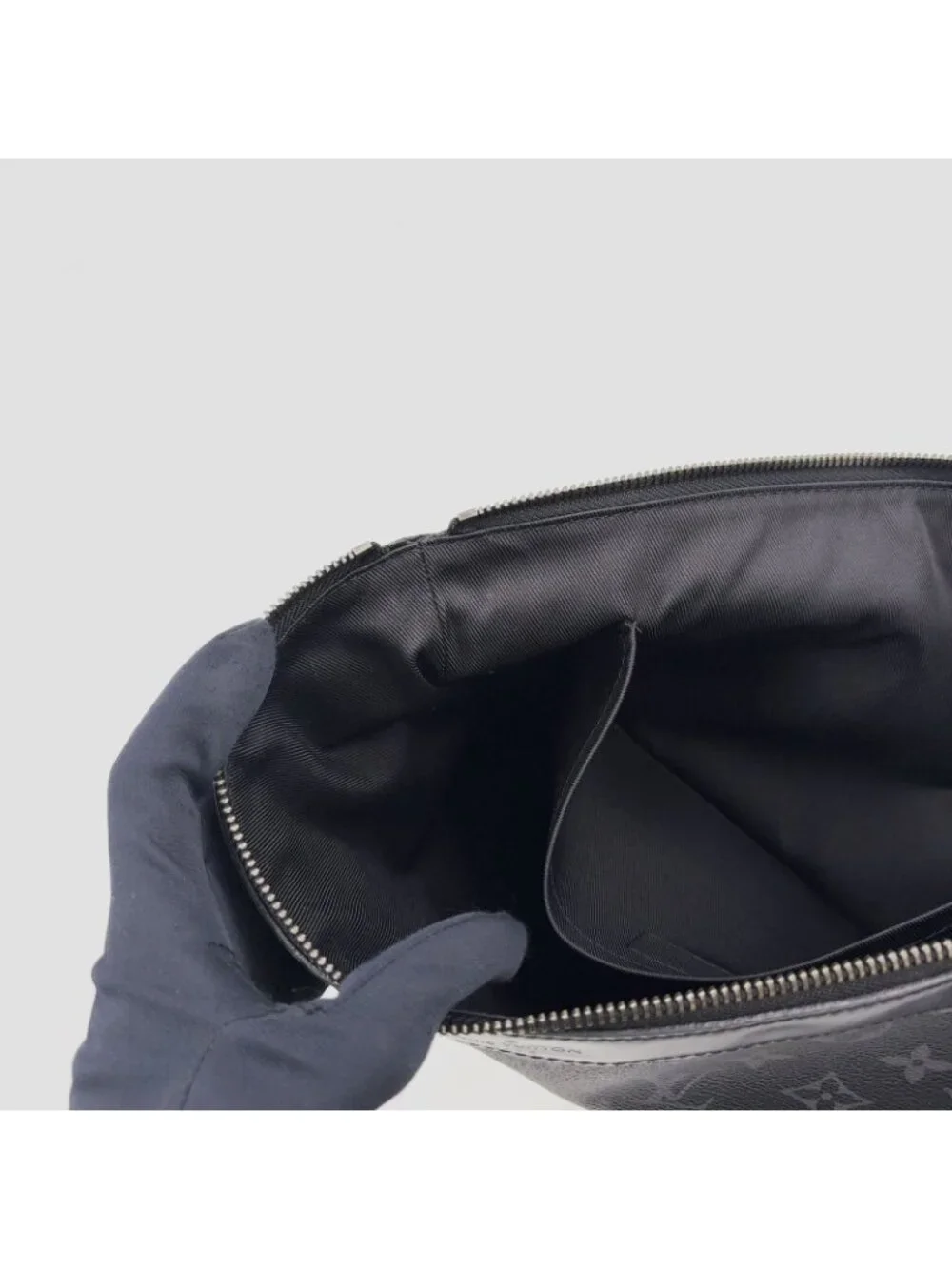 Louis Vuitton Pochette Discovery Monogram Eclipse Leather Black Clutch Silver